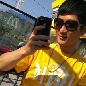 Meet your Posher, Derek